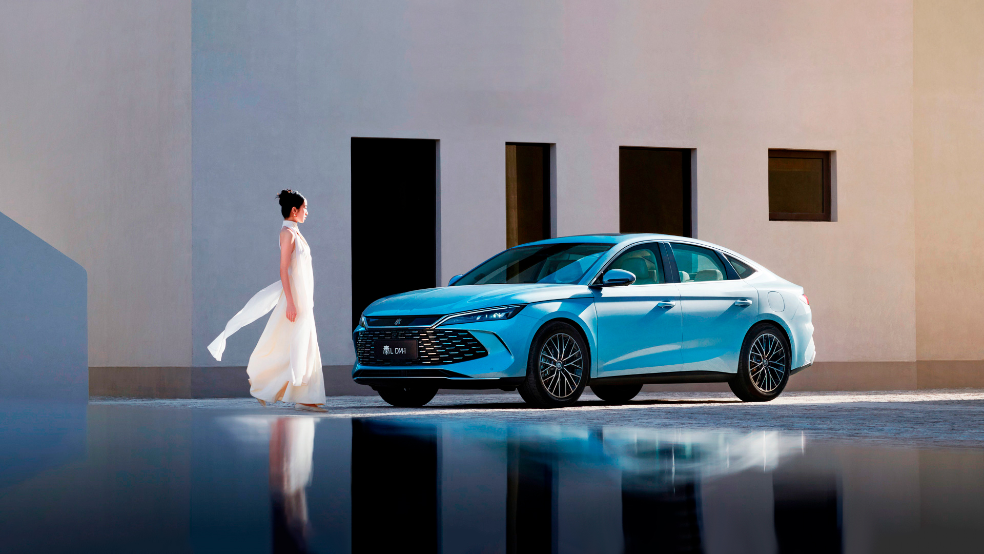 Гібридний автомобіль BYD Qin L DM-i 2026